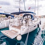 yacht-Bavaria Cruiser 37-image-4