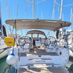 yacht-36800378 image-5