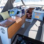 yacht-36905288 image-6