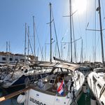 yacht-Bavaria 37-image-2