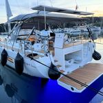 yacht-37413047 image-1