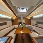 yacht-37519101 image-5