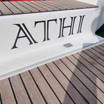 yacht-38377219 image-5