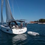 yacht-38547468 image-1