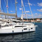 yacht-38626171 image-3