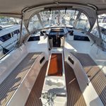 yacht-38626604 image-5