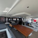 yacht-Aura 51-image-1