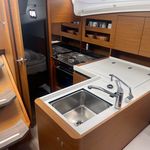 yacht-38843386 image-6