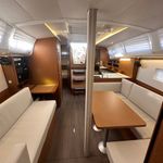 yacht-38843388 image-5