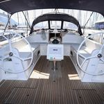 yacht-38891616 image-1