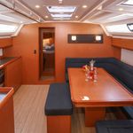 yacht-38891694 image-6