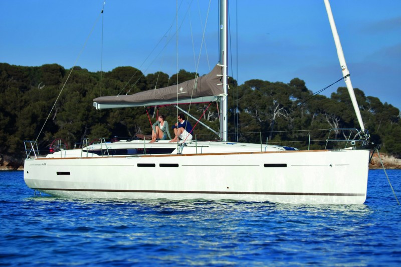 yacht-3896415 image-1