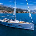 yacht-39170205 image-1