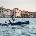 yacht-39367585 image-5