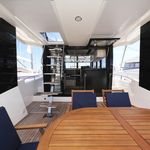 yacht-39391153 image-5