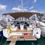 yacht-39455979 image-1