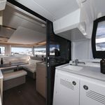 yacht-39498465 image-6