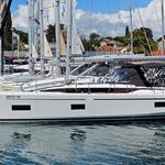 yacht-39766913 image-1