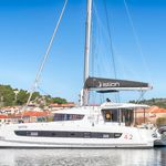 yacht-39860093 image-6