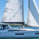 yacht-39860114 image-1