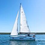 yacht-39860114 image-5