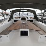 yacht-40029589 image-6