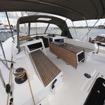 yacht-40040988 image-4
