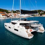 yacht-40189451 image-5