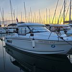 yacht-40241183 image-1