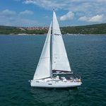 yacht-40253153 image-1