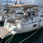 yacht-41168506 image-1