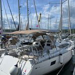 yacht-41168506 image-6
