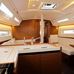 yacht-41260919 image-5