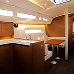 yacht-41260919 image-6