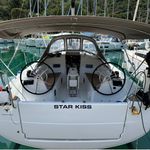 yacht-41260930 image-1