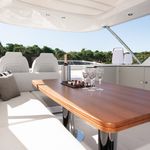 yacht-Azimut 60-image-5