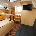 yacht-Bavaria Cruiser 34 Style-image-4