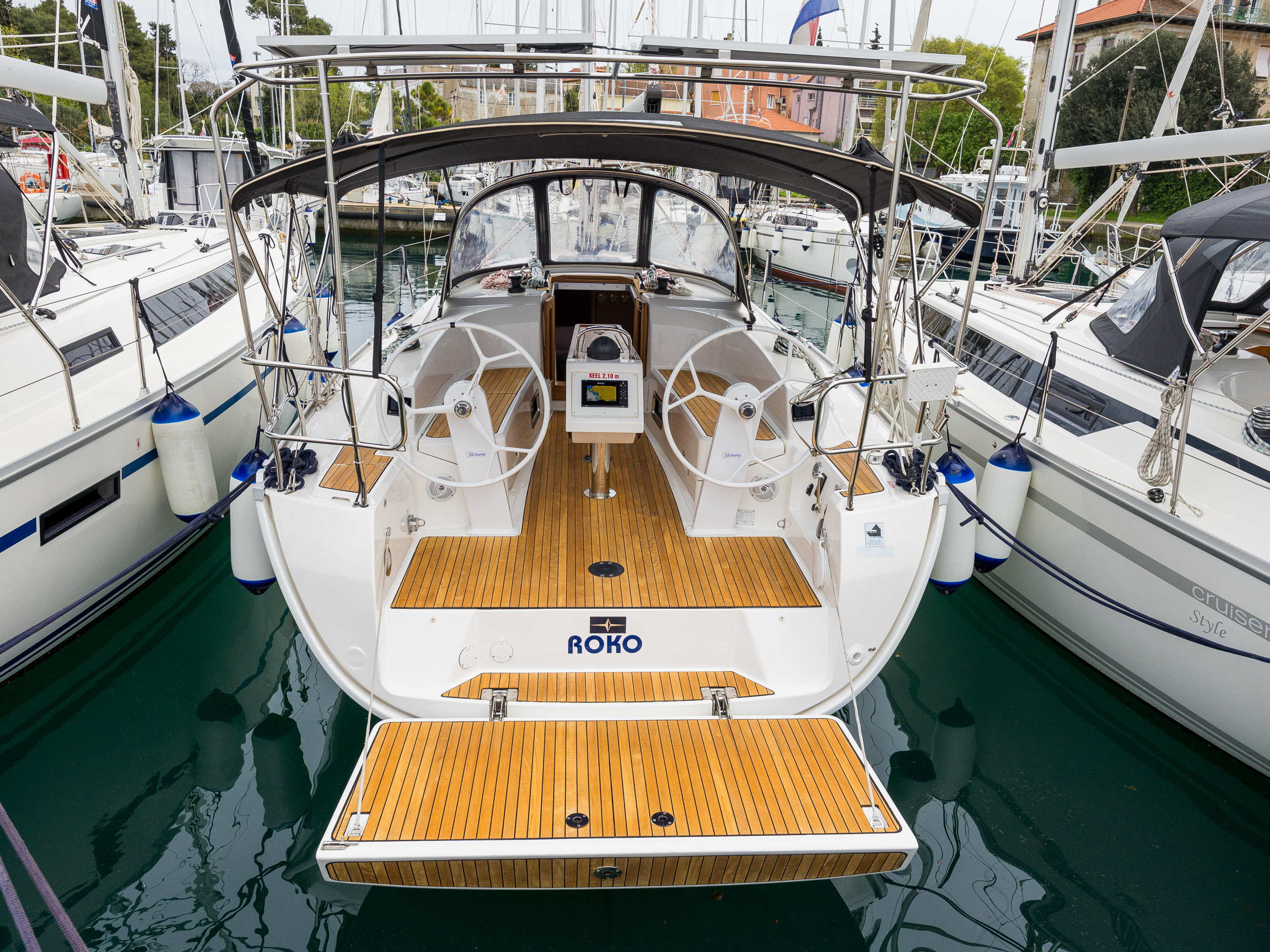 yacht-Bavaria Cruiser 34 Style-image-9