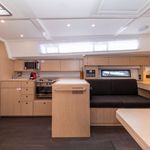 yacht-Bavaria C42-image-3