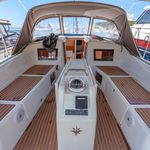 yacht-43173981 image-4