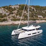 yacht-43288784 image-3