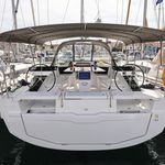 yacht-43304684 image-1