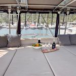 yacht-44157864 image-6