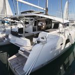yacht-44193155 image-3