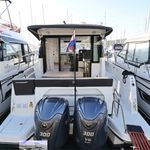 yacht-44326338 image-1