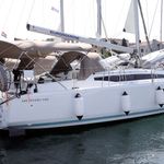 yacht-45009051 image-1