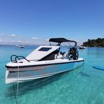 yacht-46496492 image-2