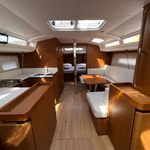 yacht-46574452 image-5