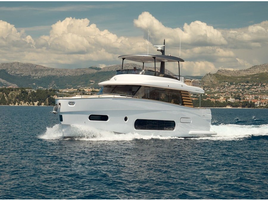 yacht-Azimut Magellano 66-image-3