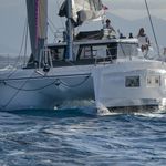 yacht-46705347 image-1